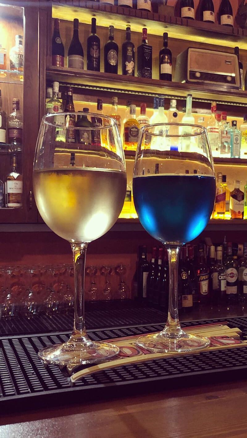 Picture of white and blue 'retsina' wine.